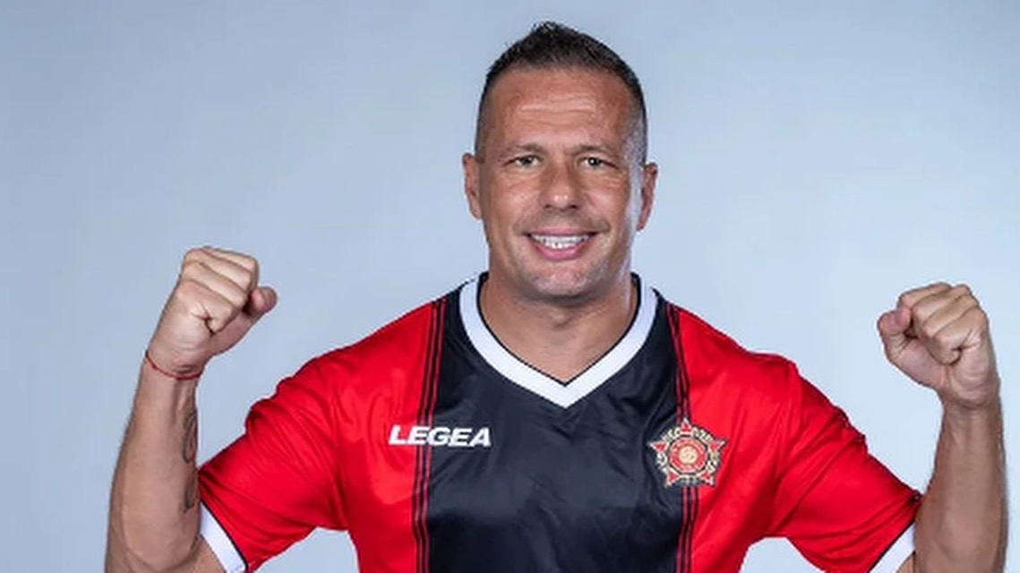 Nikola Komazec ponovo u crveno-crnom dresu